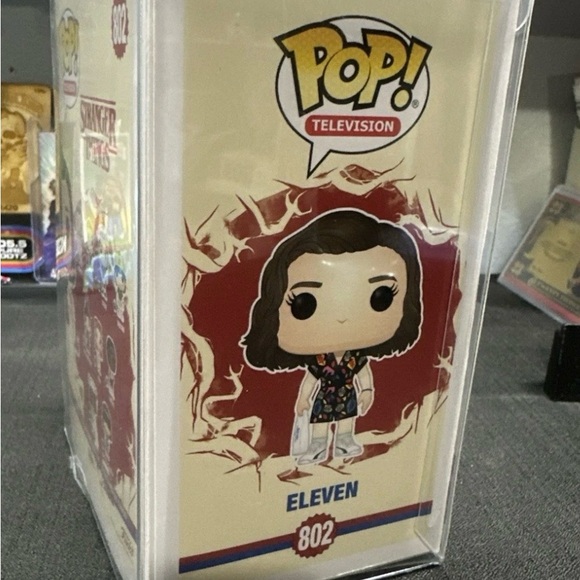 Funko Pop Stranger Things Eleven #802 - Picture 4 of 6